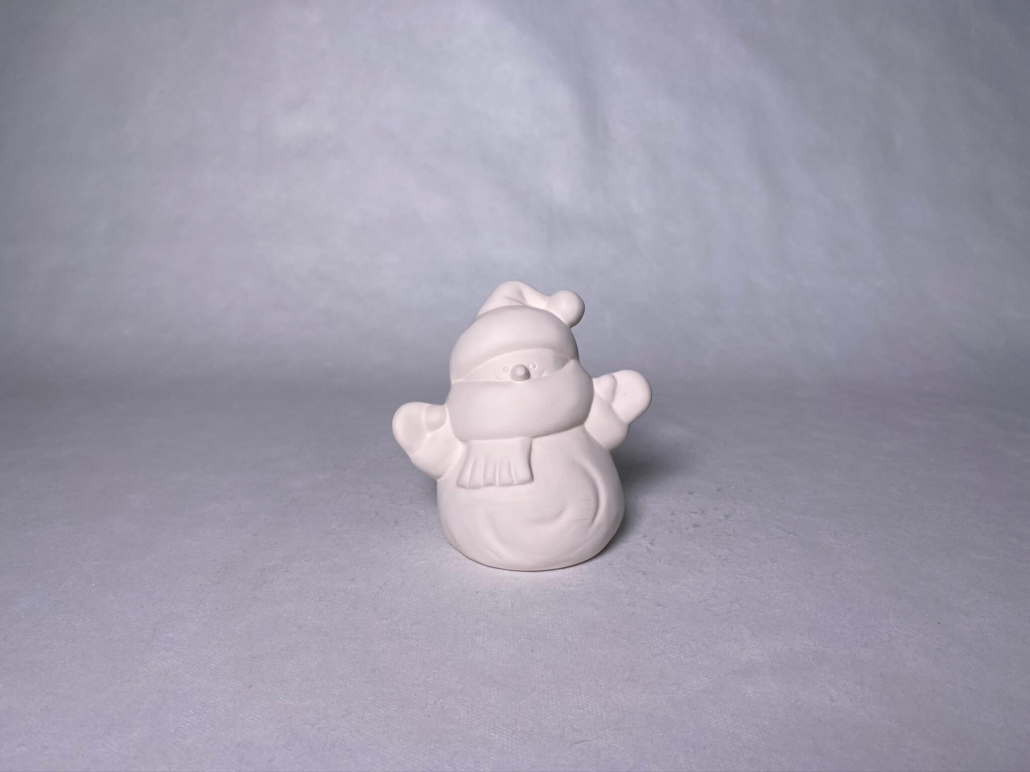 snugg-schneemann-snuggles-10-x-11-cm-keramino-berlin-keramik-bemalen